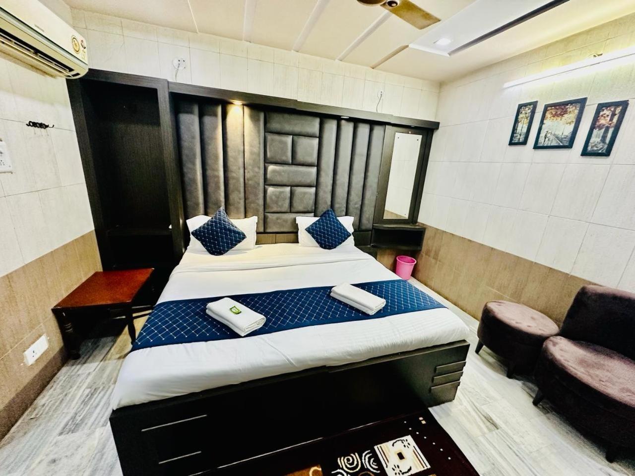 Hotel Sheela, 100M From Taj Mahal Agra  Exterior foto