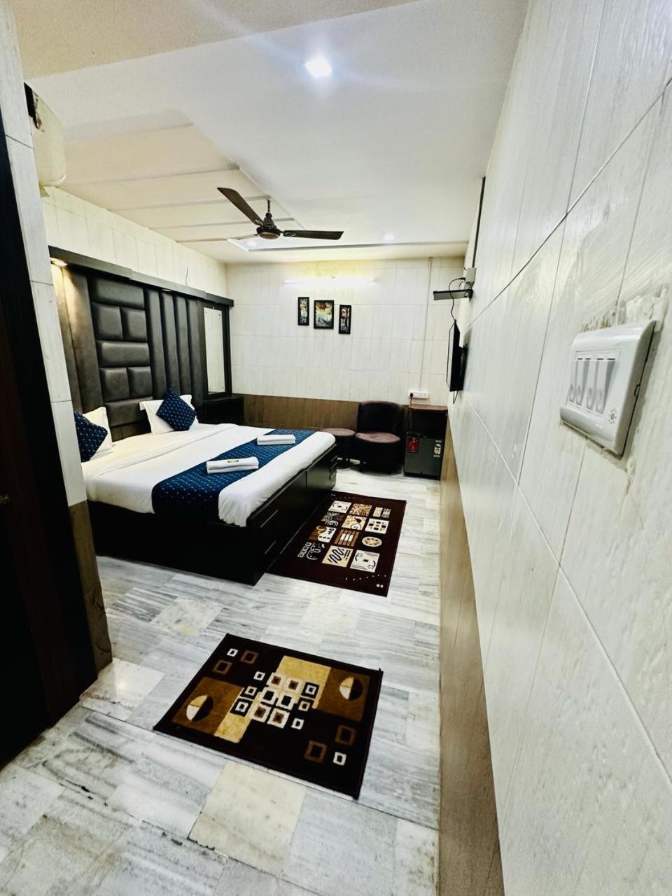 Hotel Sheela, 100M From Taj Mahal Agra  Exterior foto