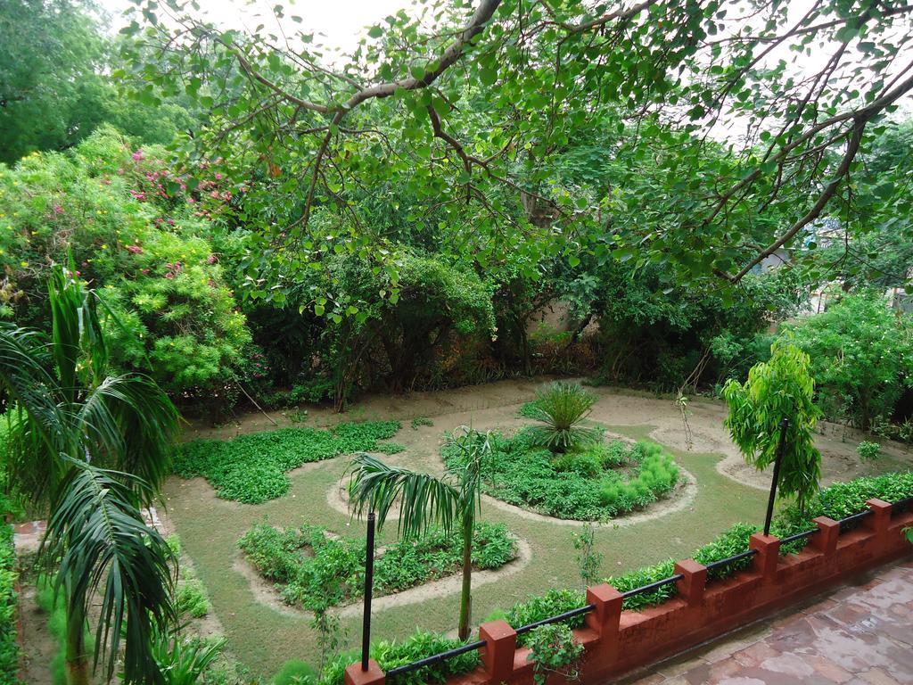 Hotel Sheela, 100M From Taj Mahal Agra  Exterior foto