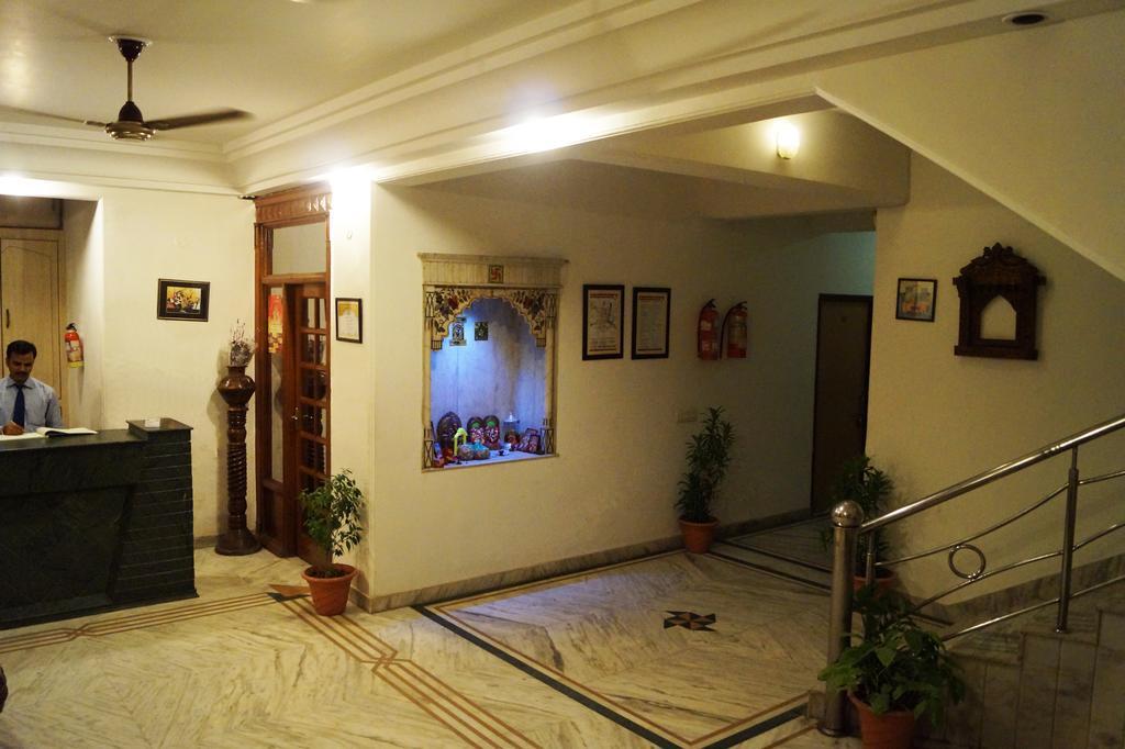 Hotel Sheela, 100M From Taj Mahal Agra  Exterior foto