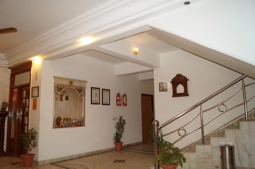 Hotel Sheela, 100M From Taj Mahal Agra  Exterior foto