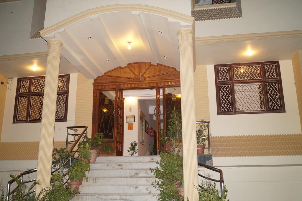 Hotel Sheela, 100M From Taj Mahal Agra  Exterior foto