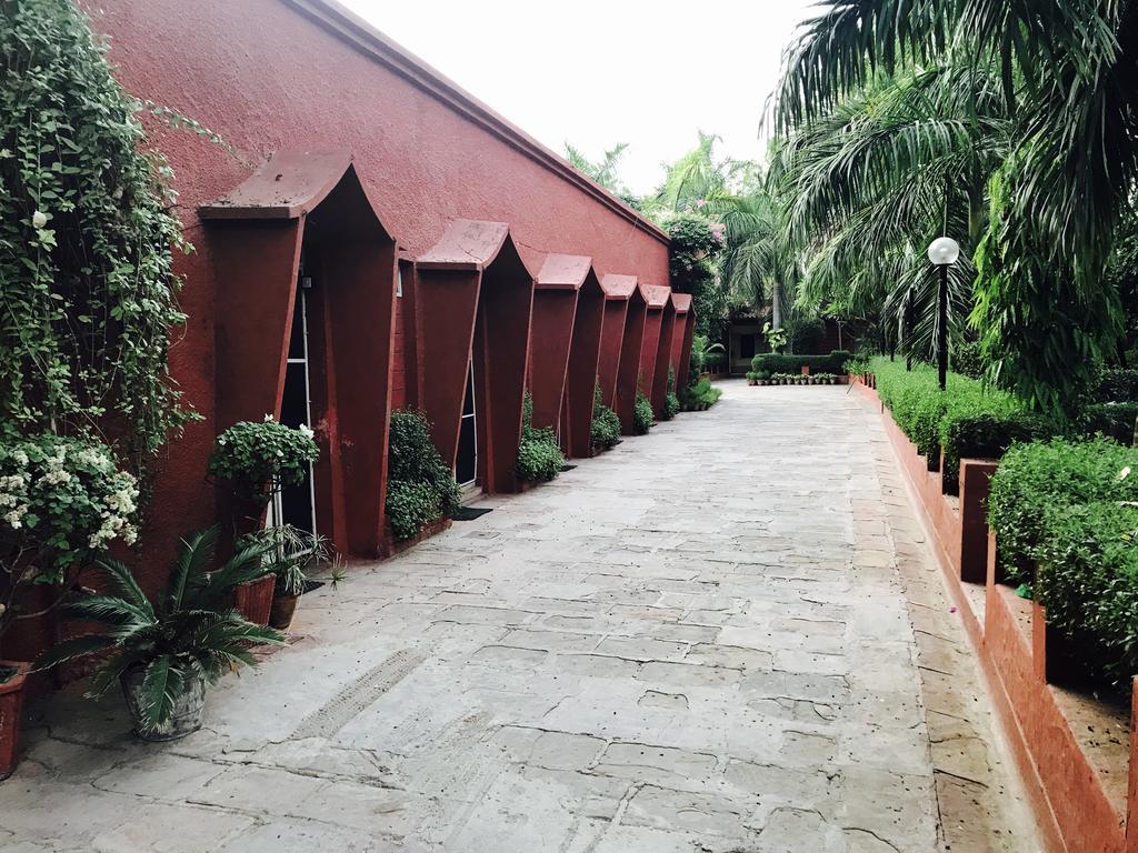 Hotel Sheela, 100M From Taj Mahal Agra  Exterior foto