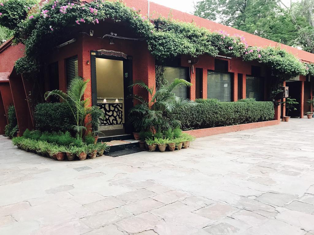 Hotel Sheela, 100M From Taj Mahal Agra  Exterior foto