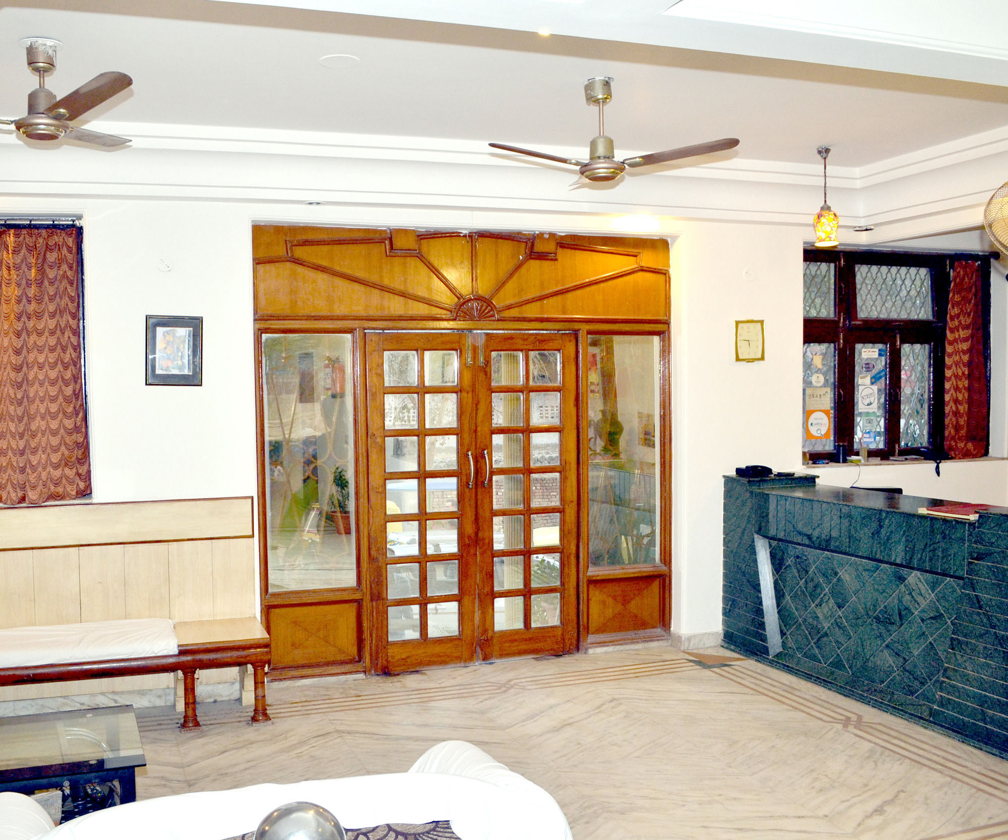 Hotel Sheela, 100M From Taj Mahal Agra  Exterior foto