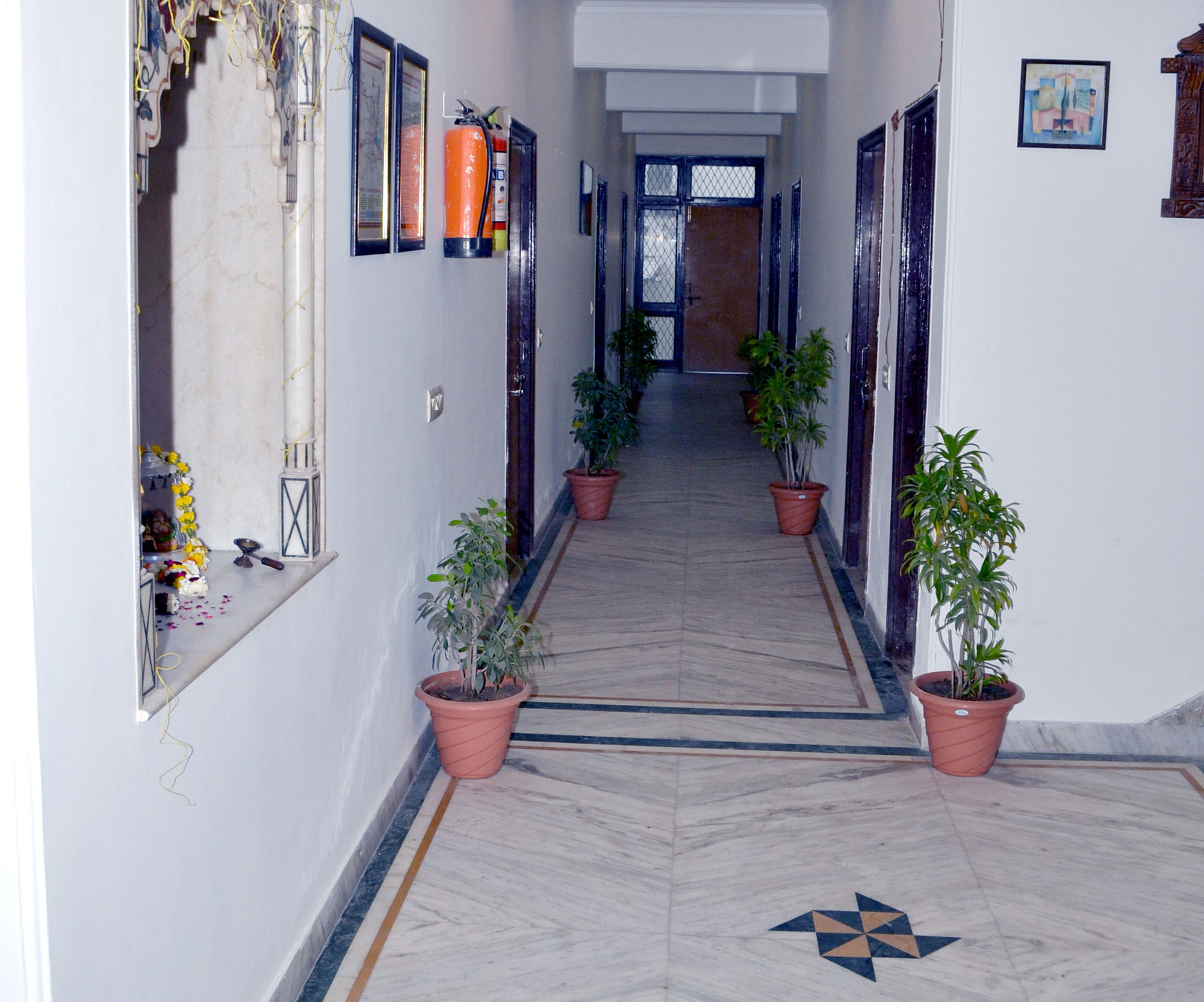 Hotel Sheela, 100M From Taj Mahal Agra  Exterior foto